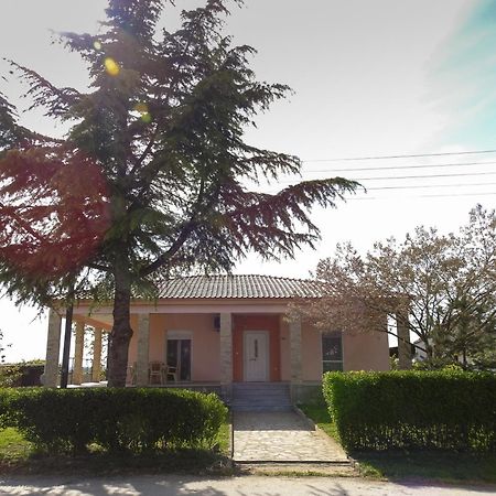 Villa Erasmia Dekarcho ภายนอก รูปภาพ