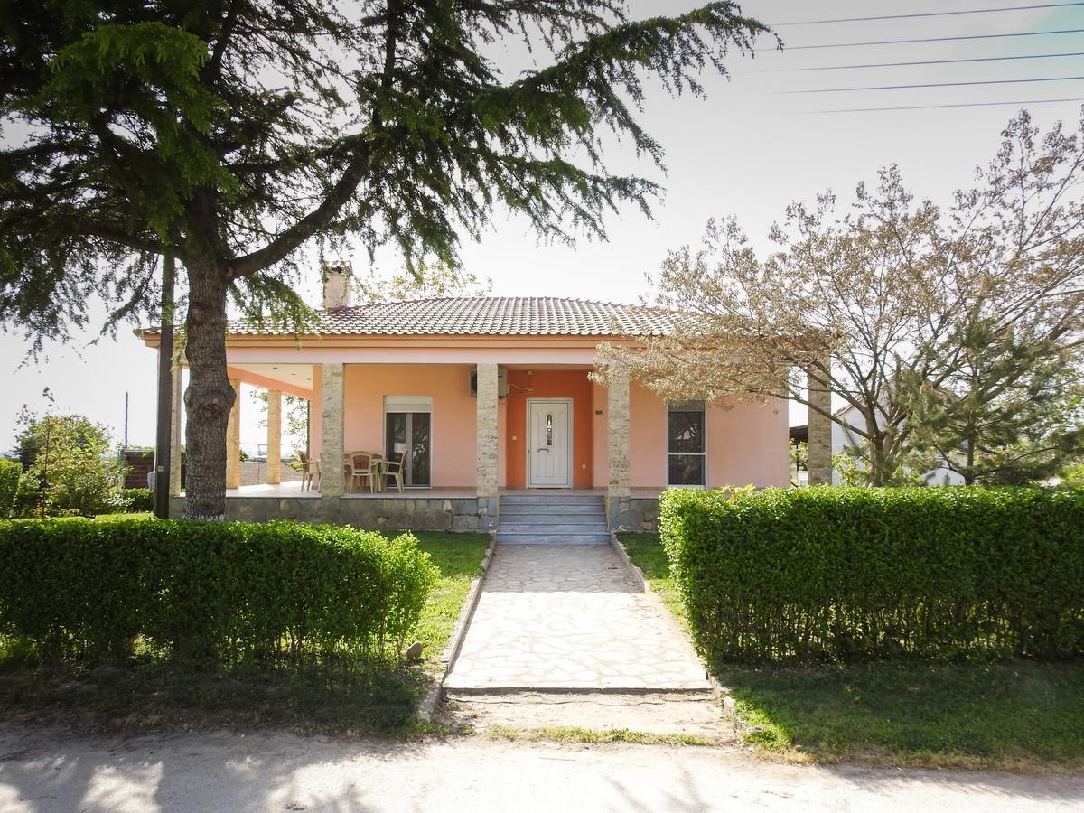 Villa Erasmia Dekarcho ภายนอก รูปภาพ
